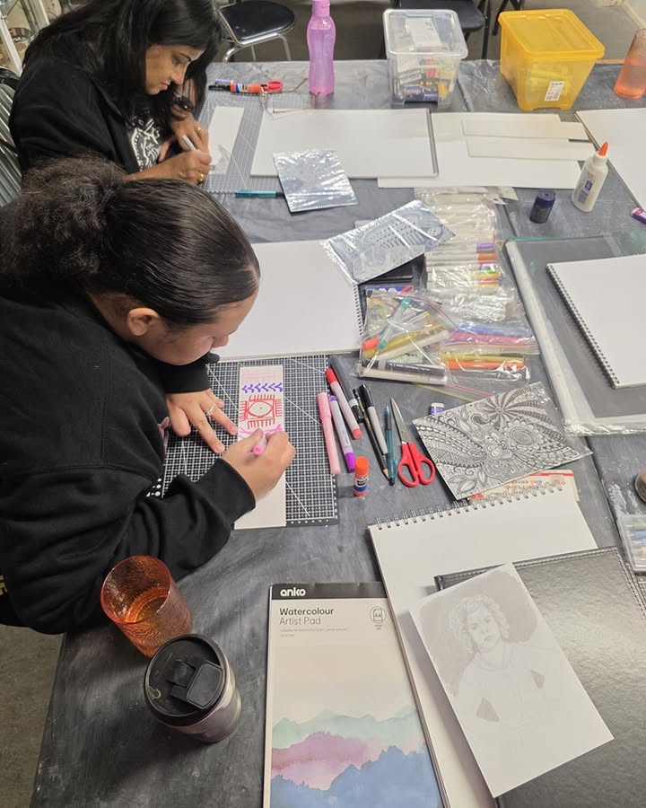 10045_art_classes_logan